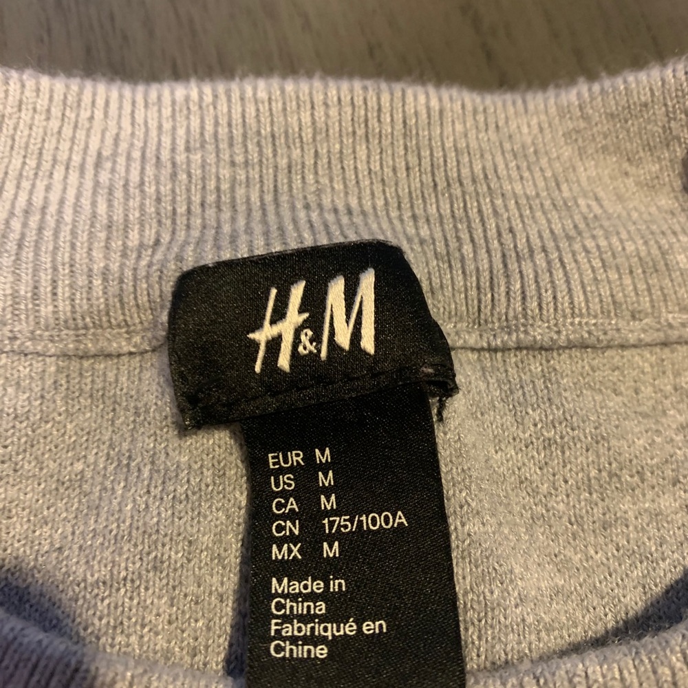 H & M sweater - Picture 5 of 6